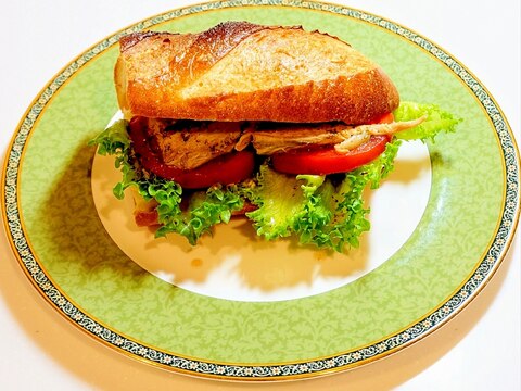 地中海のお味をご家庭で!さばバゲットサンド